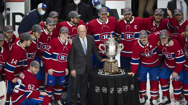 Montreal Canadiens pose with the Clarence Campbell trophy after defeating the Vegas Golden Knights to advance to the Stanley Cup finals. (Ryan Remiorz/CP)