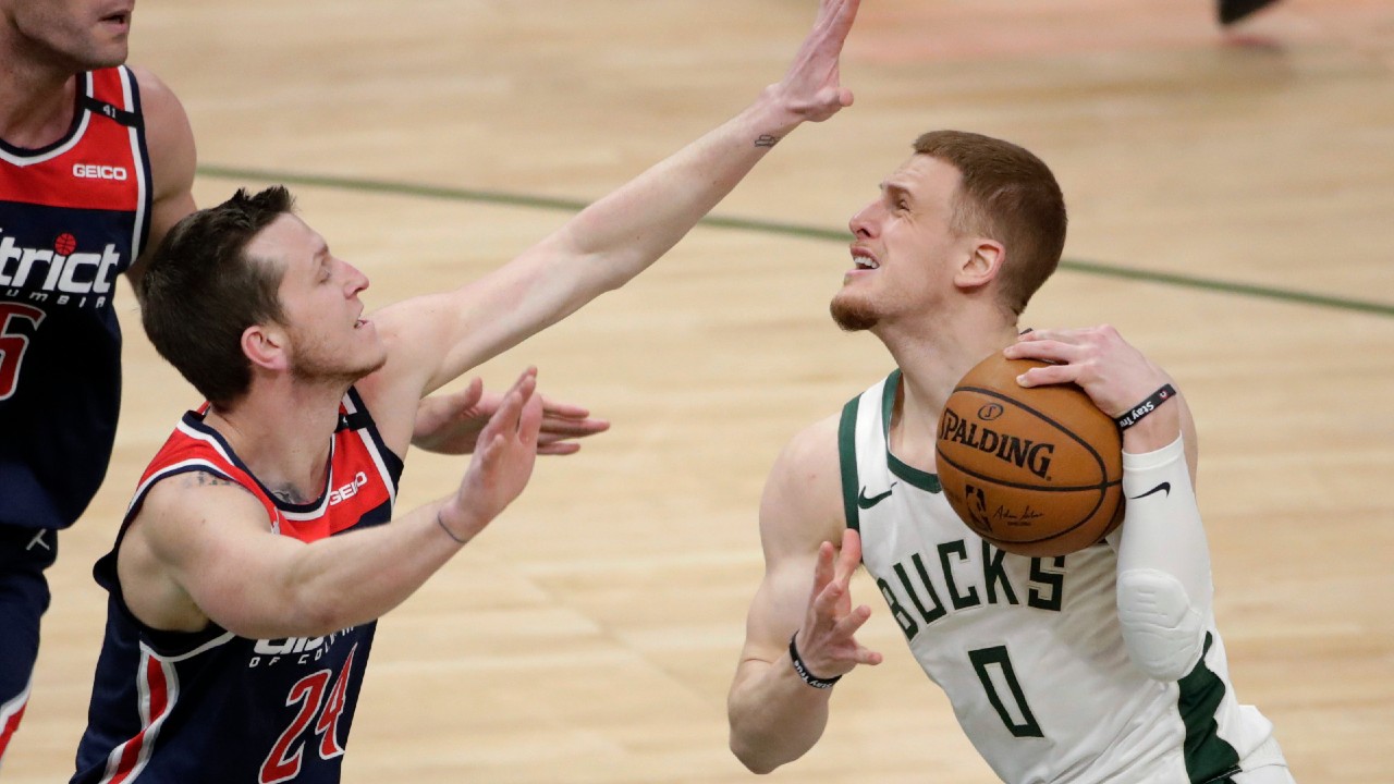 Donte DiVincenzo  Donte divincenzo, Nba teams, Milwaukee bucks