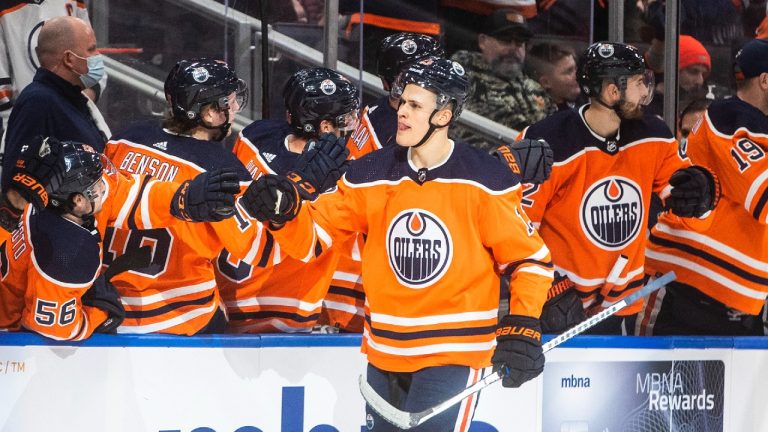 Edmonton Oilers' Jesse Puljujarvi (13) celebrates a goal against the Columbus Blue Jackets (Jason Franson/CP).