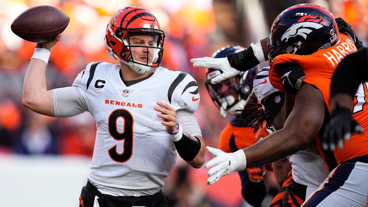 Bridgewater injured in Bengals' 15-10 victory over Broncos