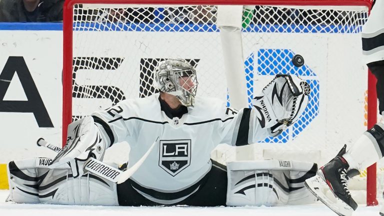 Los Angeles Kings goaltender Jonathan Quick (32) makes a save on a shot by the Tampa Bay Lightning during the first period of an NHL hockey game Tuesday, Dec. 14, 2021, in Tampa, Fla (Chris O'Meara/AP).