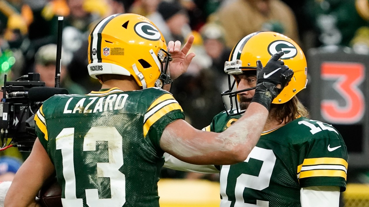 Browns vs. Packers: Aaron Rodgers throws 443rd touchdown with Green Bay  Packers to eclipse Brett Favre's team record