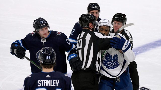 Leafs' Wendel Clark, Darryl Sittler on scoring 50 goals in NHL