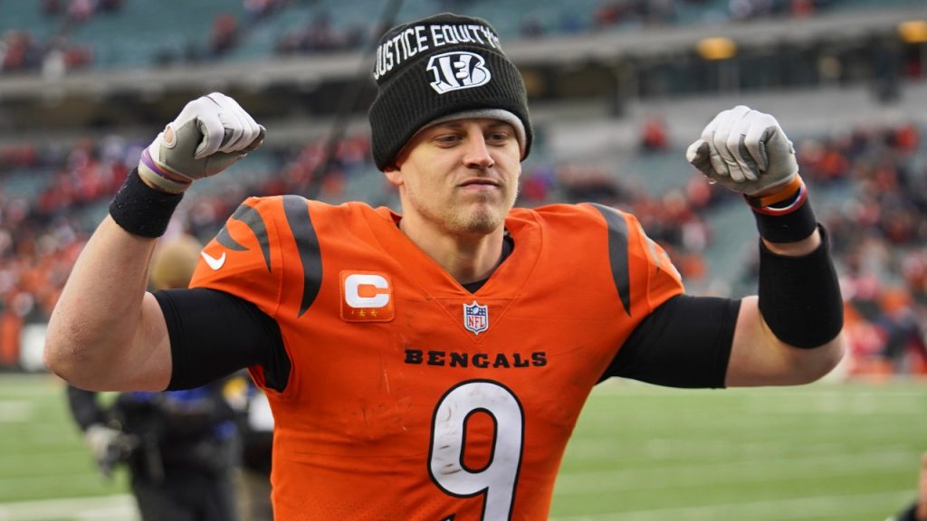 LeBron shouts out Joe Burrow after Bengals reach Super Bowl