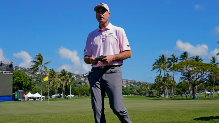 Jim Furyk walks off the course after the first round of the Sony Open golf tournament, Thursday, Jan. 13, 2022, at Waialae Country Club in Honolulu. (AP)