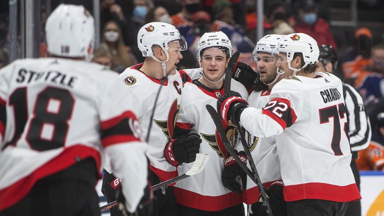 Ottawa Senators players celebrate a goal against the Edmonton Oilers during first period NHL action. (Jason Franson/CP)