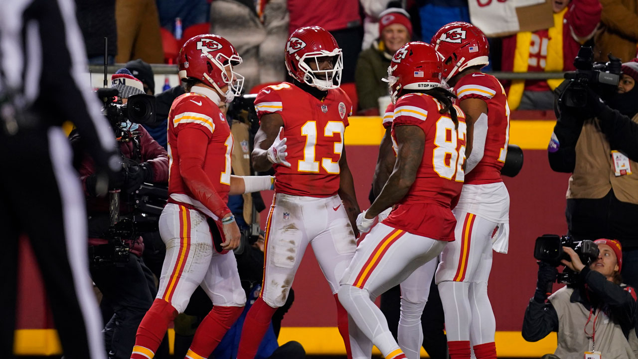 PFF inexplicably puts Chiefs CB Rashad Fenton near the bottom of