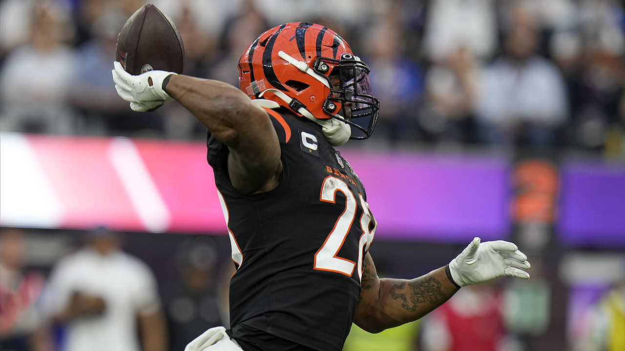 Ex-Chiefs Vet Takes Aim at Bengals' Joe Mixon Comments