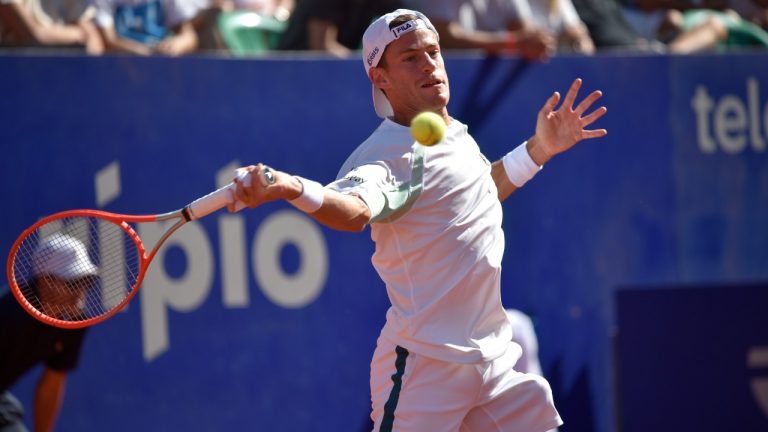 Former champion Diego Schwartzman was eliminated in the opening round of the Argentina Open on Tuesday. (Gustavo Garello/AP)