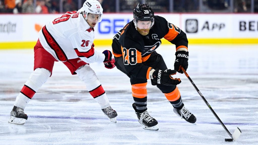 Flyers move Giroux to Panthers in trade involving 4 players, 3 picks