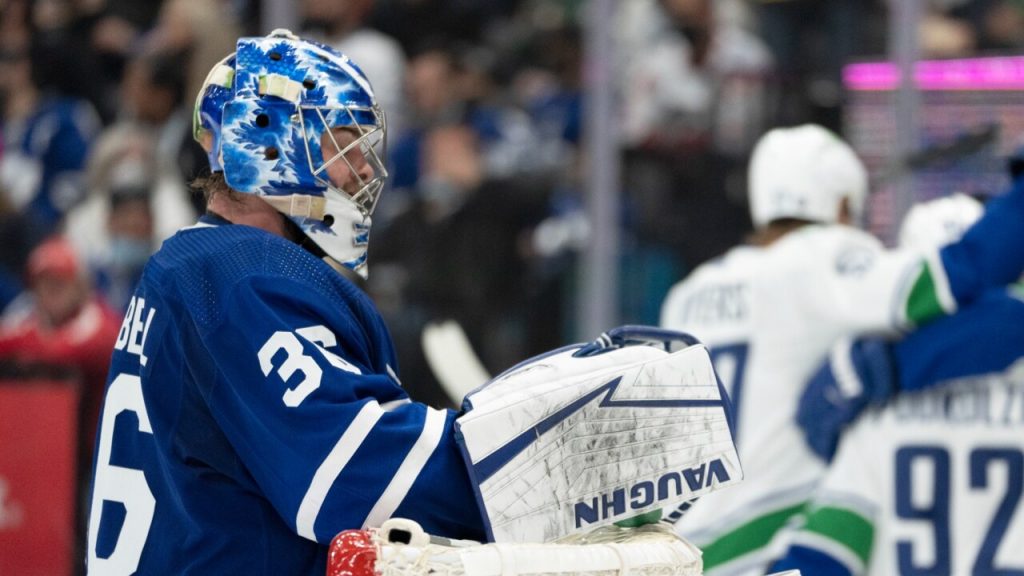 Leafs, Devils face 0-2 holes heading into critical Game 3s