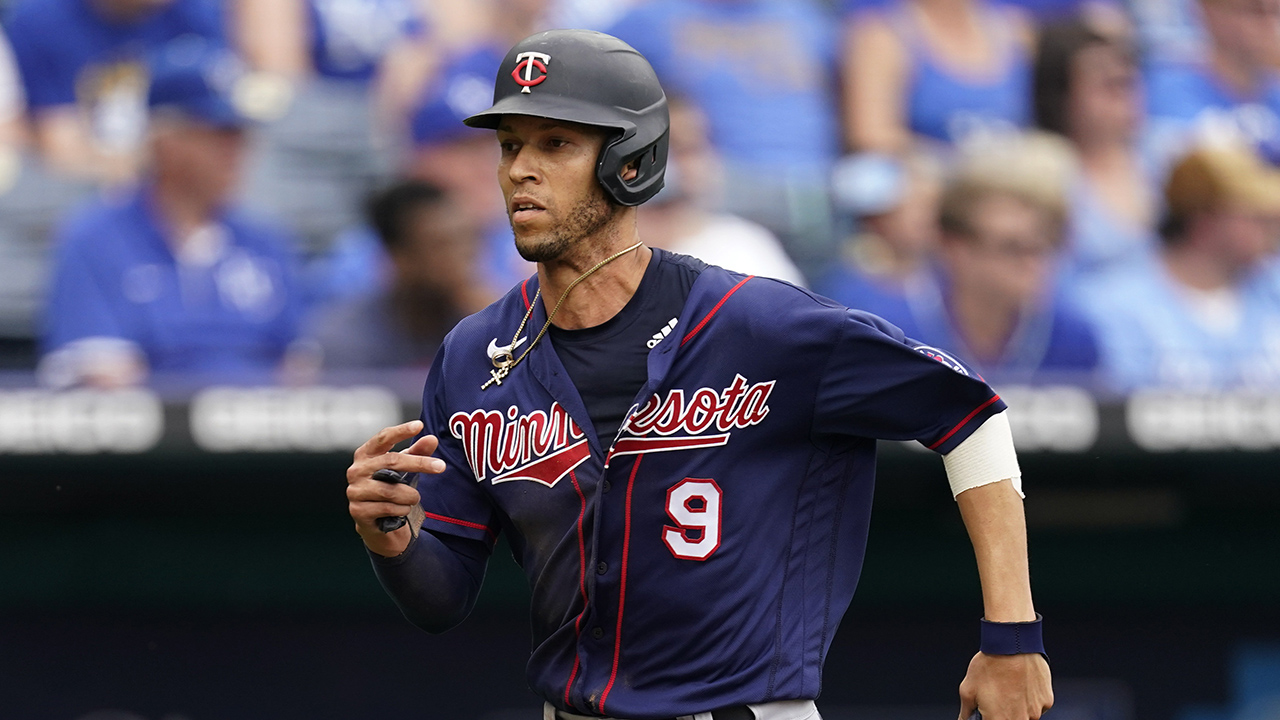 Angels shortstop Andrelton Simmons wins another Gold Glove - Los