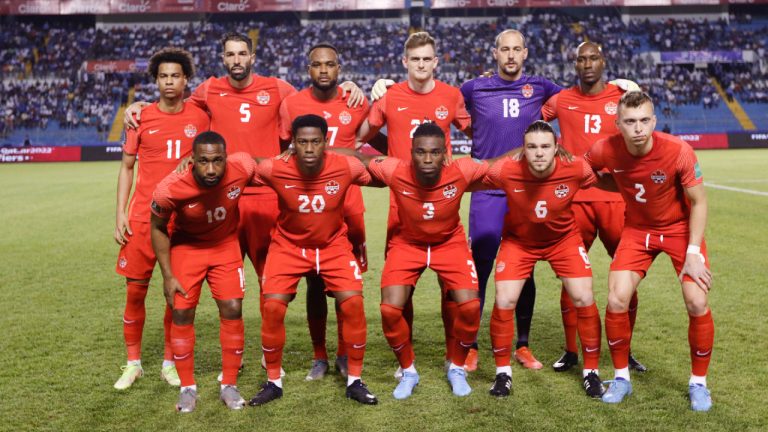 Canada's players pose for a team photo prior to a qualifying soccer match against Honduras. (Delmer Martinez/AP)