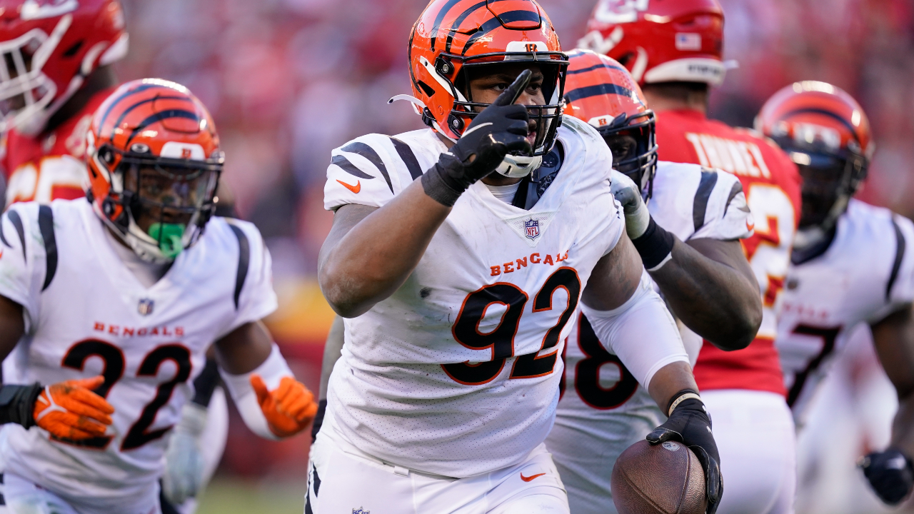 Cincinnati Bengals defensive end B.J. Hill (92) warms up before an