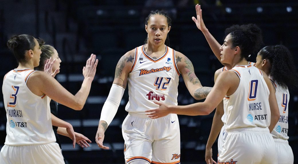 Why do so many WNBA stars play basketball overseas? - AS USA