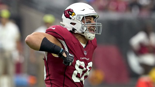 Cardinals Tight End Outlook: Zach Ertz is the NFL's top free agent tight end  of 2022 - Revenge of the Birds
