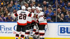 Stutzle, Norris score power-play goals to lead Senators over Blues