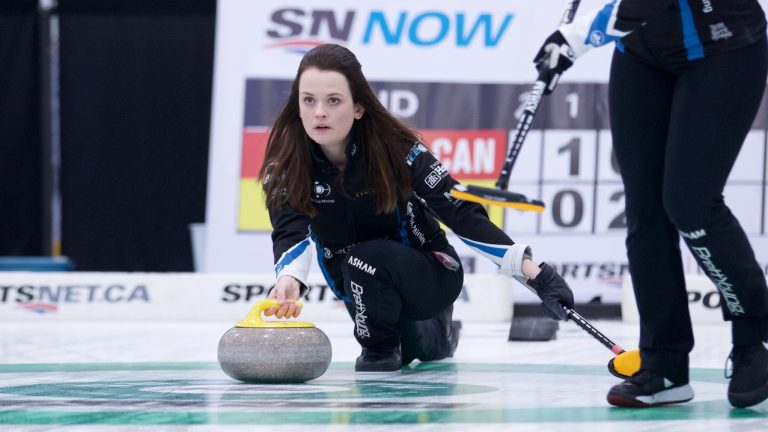 Tracy Fleury shoots a stone during the 2021 Masters in Oakville, Ont. (Anil Mungal)