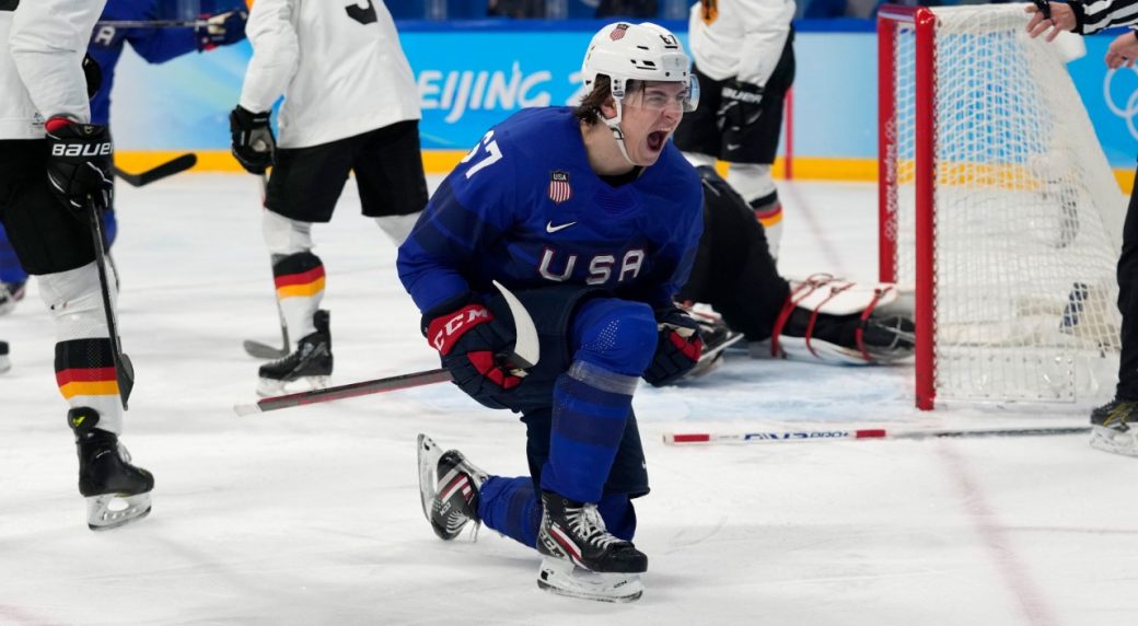 Justin Bieber Reaction To Maple Leafs' Tying Goal - NHL Trade Rumors 