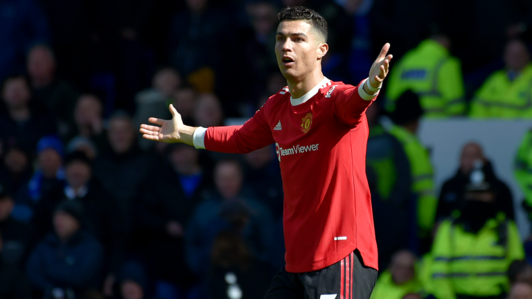 Manchester United's Cristiano Ronaldo gestures to the linesman during the Premier League soccer match between Everton and Manchester United at Goodison Park, in Liverpool, England, Saturday, April 9, 2022. (AP)