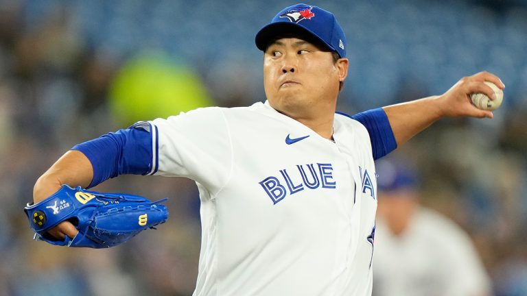 Toronto Blue Jays starting pitcher Hyun Jin Ryu (99) pitches to the Texas Rangers during American League action in Toronto, Sunday, April 10, 2022. (Frank Gunn/CP)