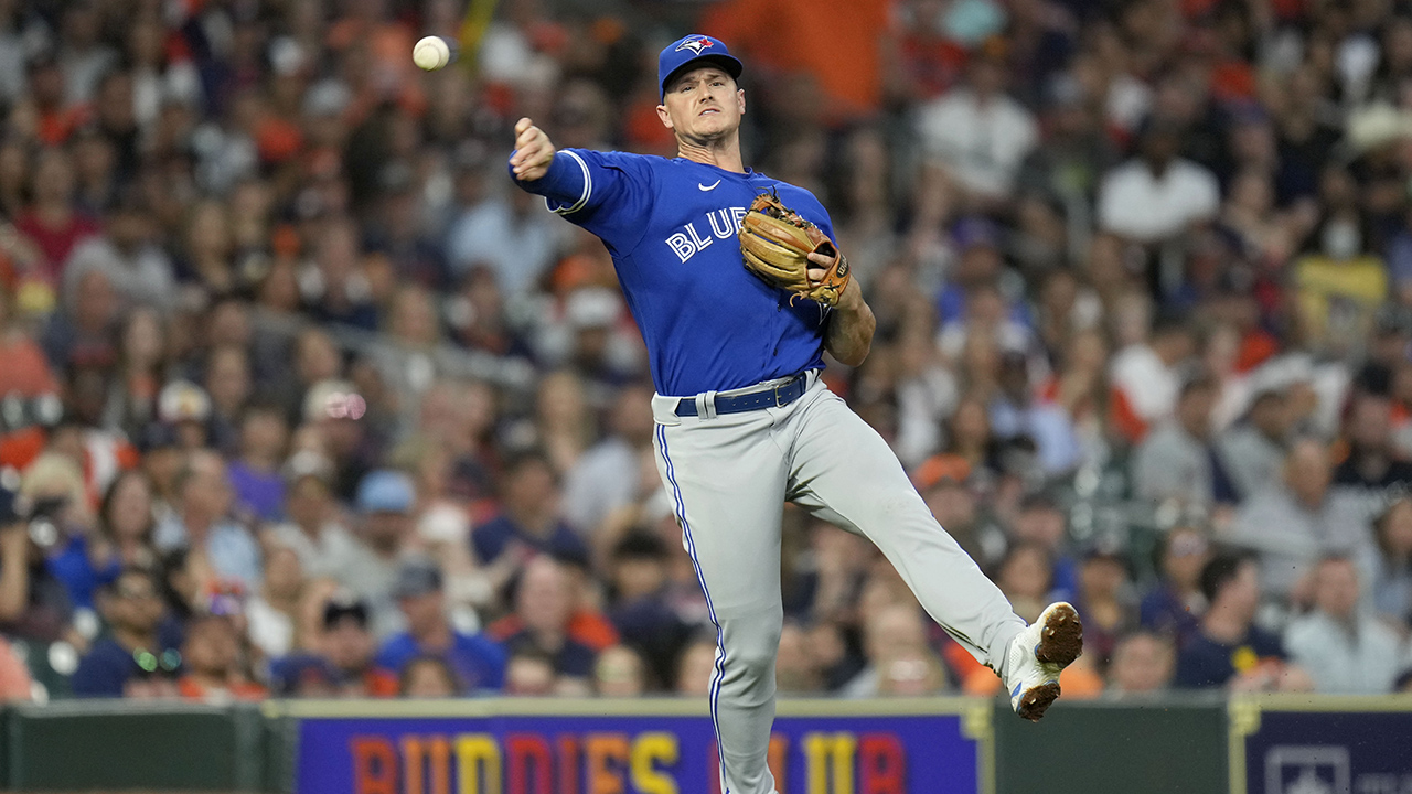 Chapman double in 9th inning lifts Blue Jays over Astros for 3rd straight  win