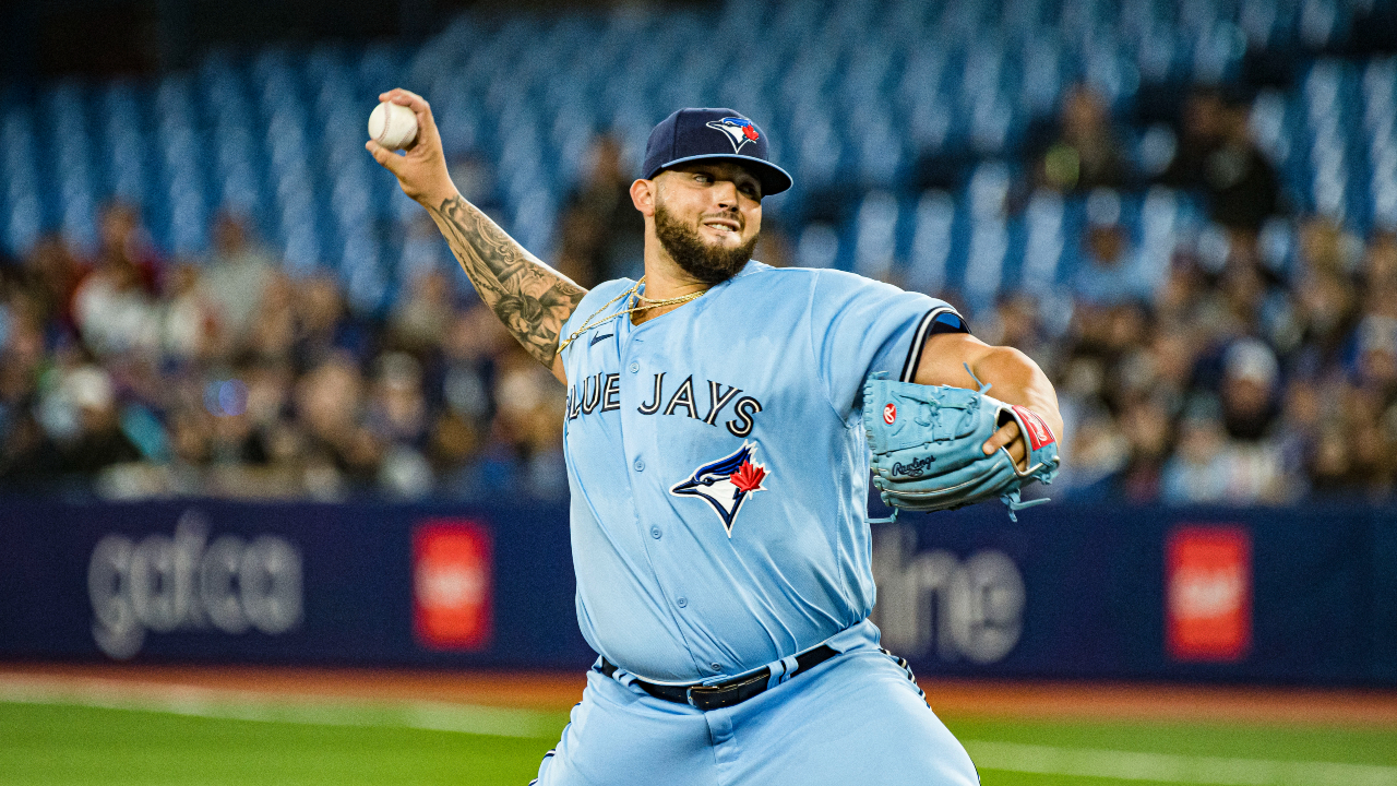 Rowdy Tellez's 2 home runs power Brewers past Blue Jays in series finale