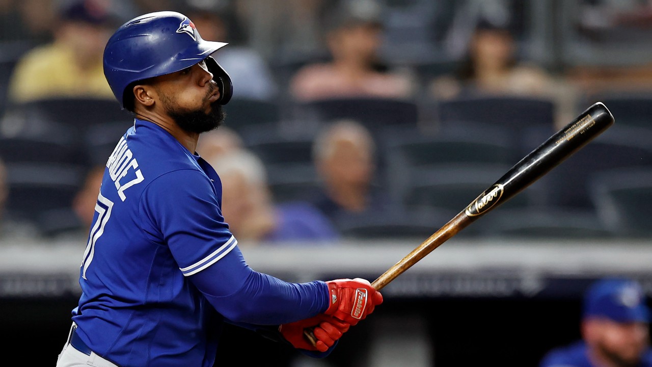 Teoscar Hernández of the Toronto Blue Jays rounds the bases after