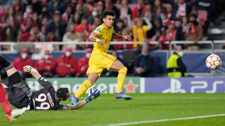 Liverpool's Luis Diaz, right, scores his side's third goal during the Champions League quarterfinals, first leg, soccer match between Benfica and Liverpool at the Luz stadium in Lisbon, Tuesday, April 5, 2022. (Armando Franca/AP)