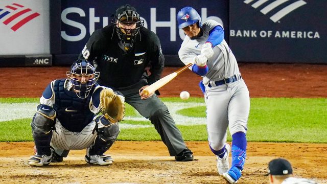 Blue Jays put catcher Danny Jansen on injured list with broken right middle  finger - NBC Sports