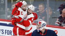 Gagner nets 500th NHL point as Red Wings deal Jets tough blow to playoff hopes