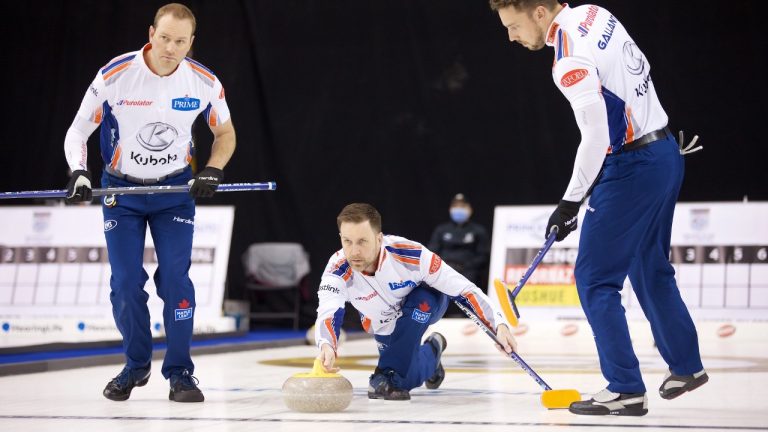 Brad Gushue shoots a stone during Draw 9 of the Princess Auto Players' Championship on April 14, 2022, at Toronto's Mattamy Athletic Centre. (Anil Mungal)