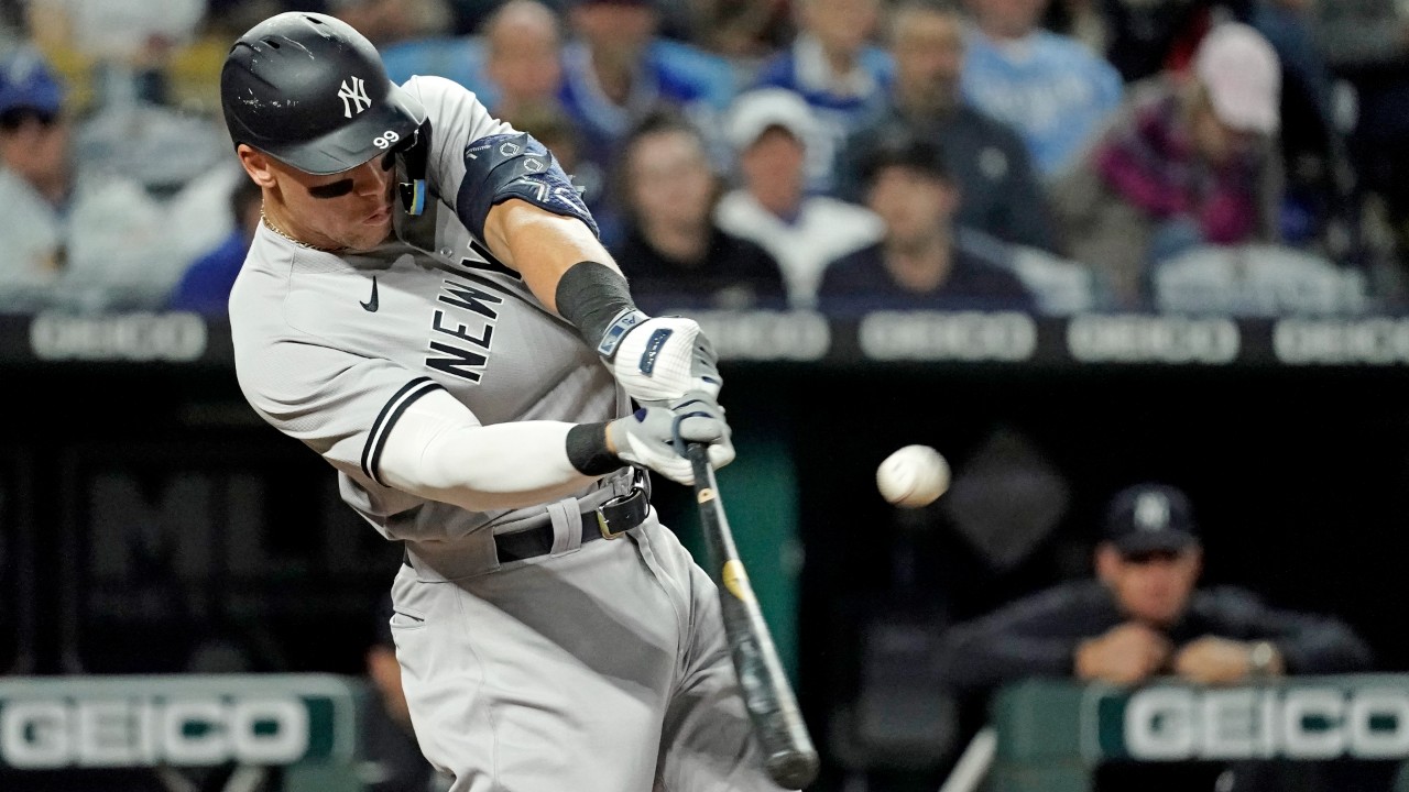 Zunino's walk-off blast lifts Mariners to 5th straight win