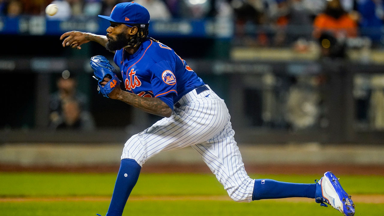 Mets trade Miguel Castro to Yankees for Joely Rodriguez