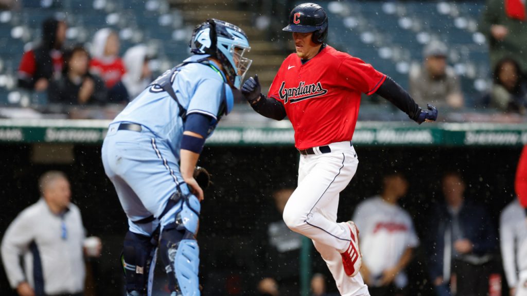 Rookie Kwan hits first homer, Guardians beat Blue Jays 6-5