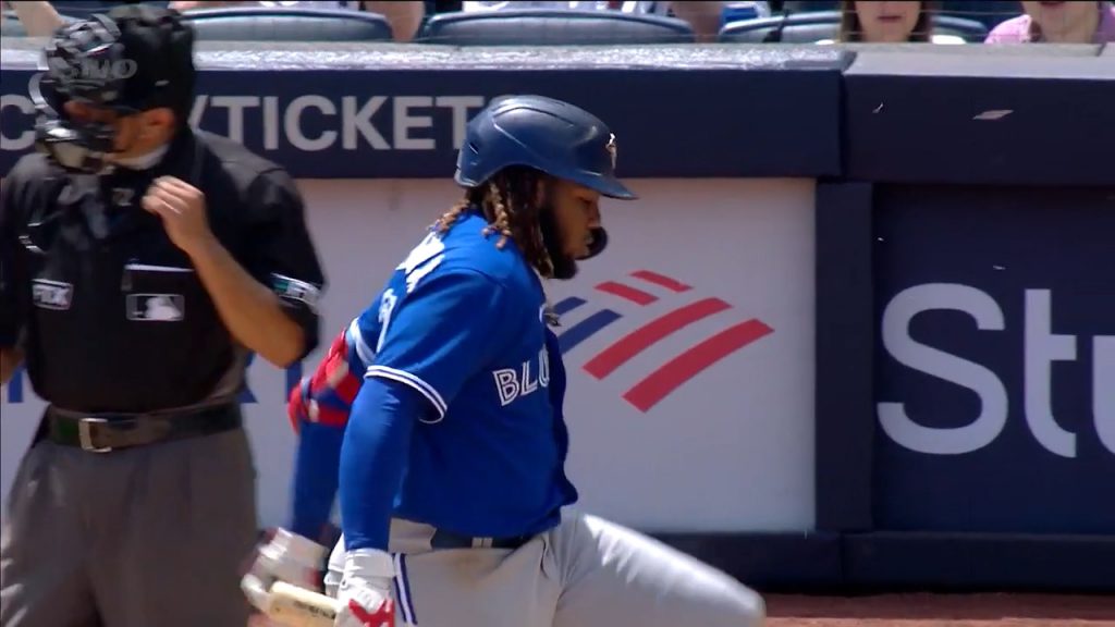 Fuming Vladimir Guerrero Jr SNAPS bat over his knee after being struck out  in Blue Jays loss at Yankees