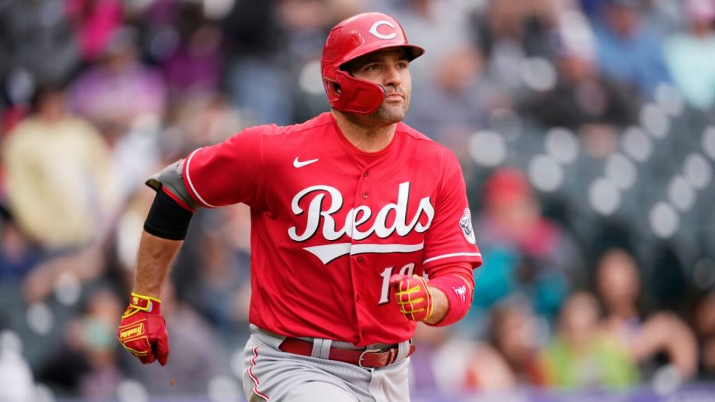 Former MVP Joey Votto makes bold statement on young Reds