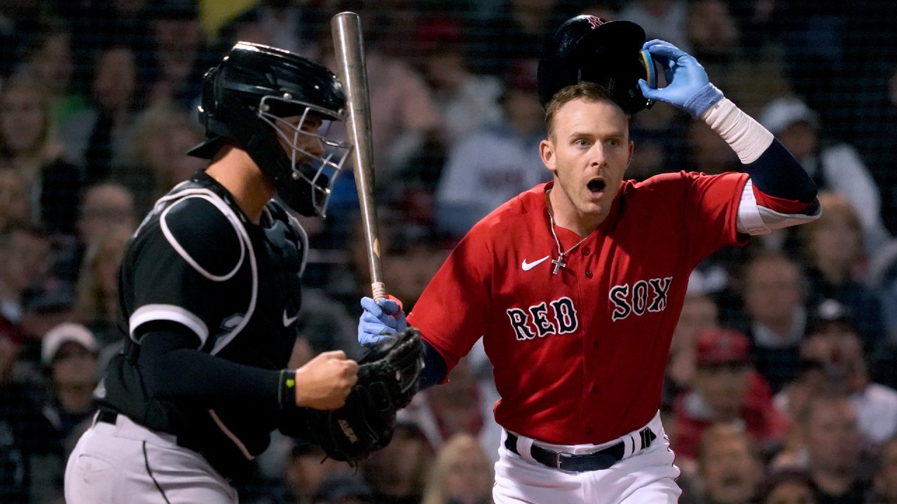 Abreu, White Sox top Red Sox 3-1 in 10 for 5th win in row