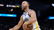 Curry, Warriors rally past Grizzlies to win Game 4, take 3-1 series lead