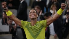 Nadal defeats Djokovic in four sets, advances to French Open semifinals