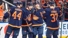 Going dark: Oilers take the ice without lights at pre-game skate in L.A.