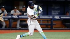 MLB Roundup: Rays beat Yankees in pitchers duel, Reds extend win streak