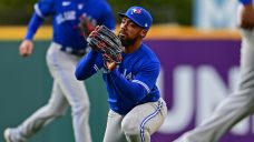 Hernandez returns, but Blue Jays lose offensive momentum to end 12-hour work day