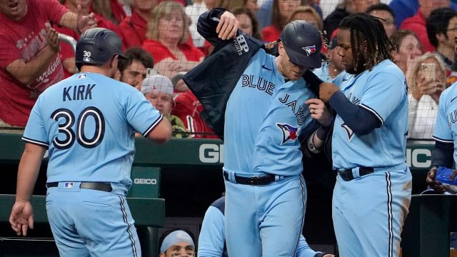 Blue Jays lose on Teoscar Hernández's walk-off hit