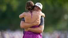 Burns playoff birdie to beat No. 1 Scheffler at Colonial