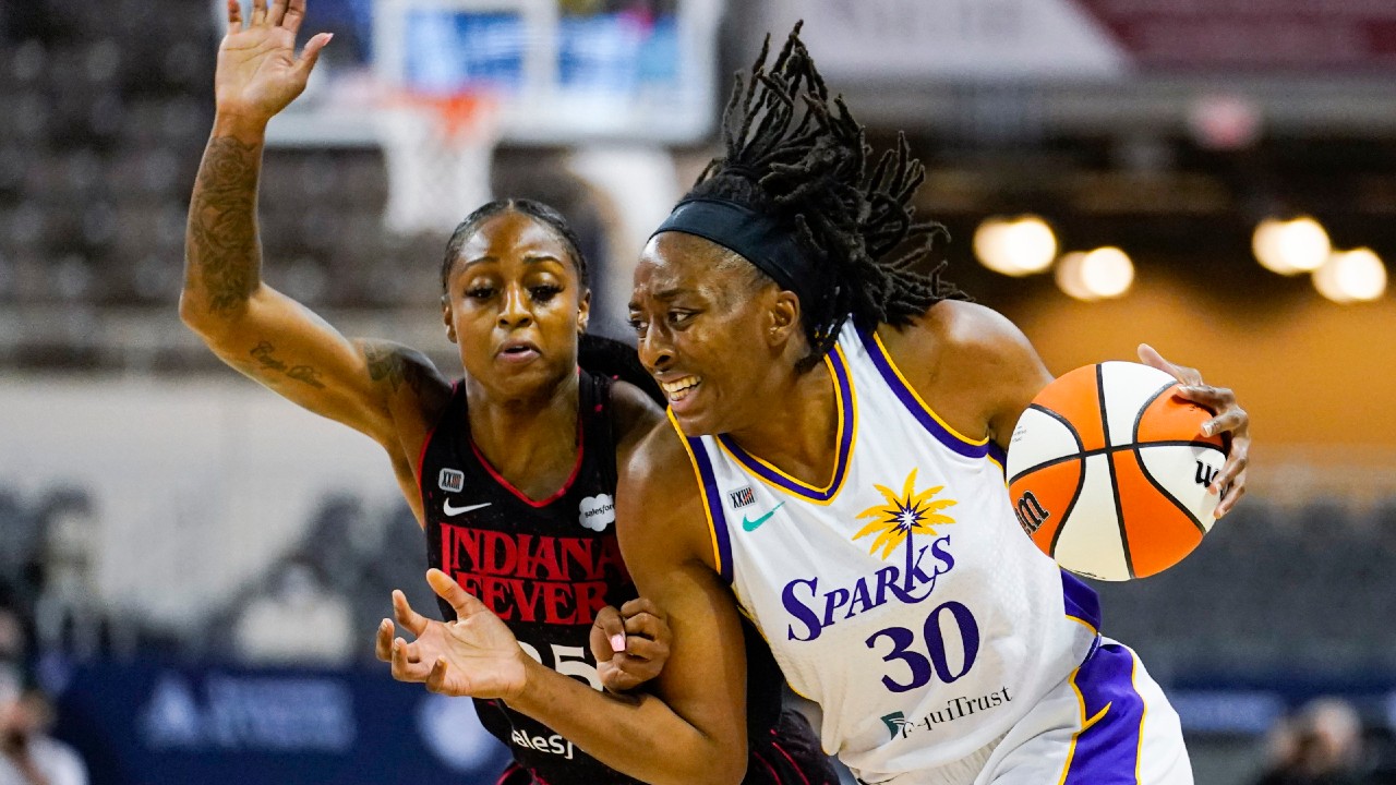 Sparks knock off defending champion Sky 98-91 in WNBA opener