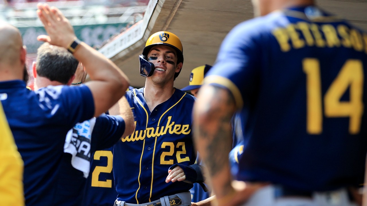 Brewers 8, Reds 0: Yelich hits for second cycle this year against Reds