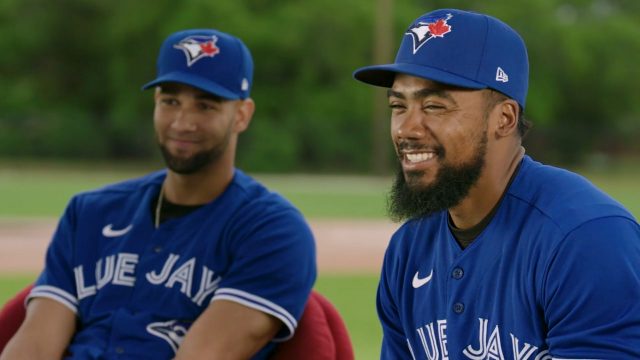 Hernández 2 HRs as Ryu, Blue Jays improve to 5-0 vs Braves