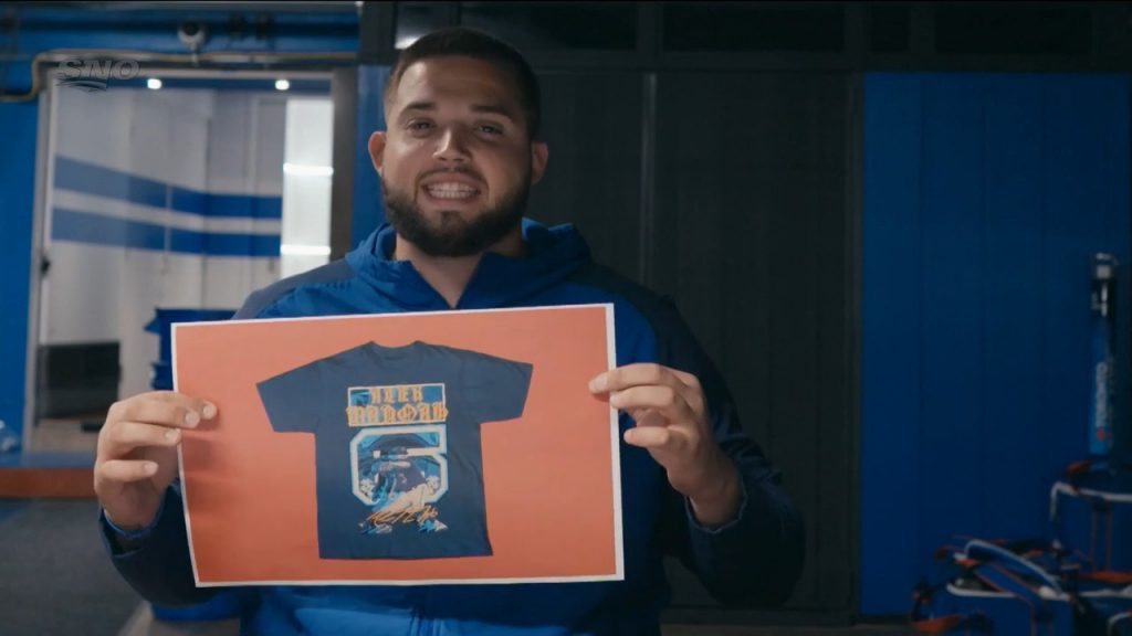 Blue Jays' Manoah designs 'sick' shirt for fan giveaway contest