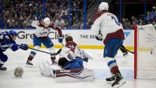 Why Lightning were allowed to score after Avalanche&#8217;s Kuemper lost his helmet